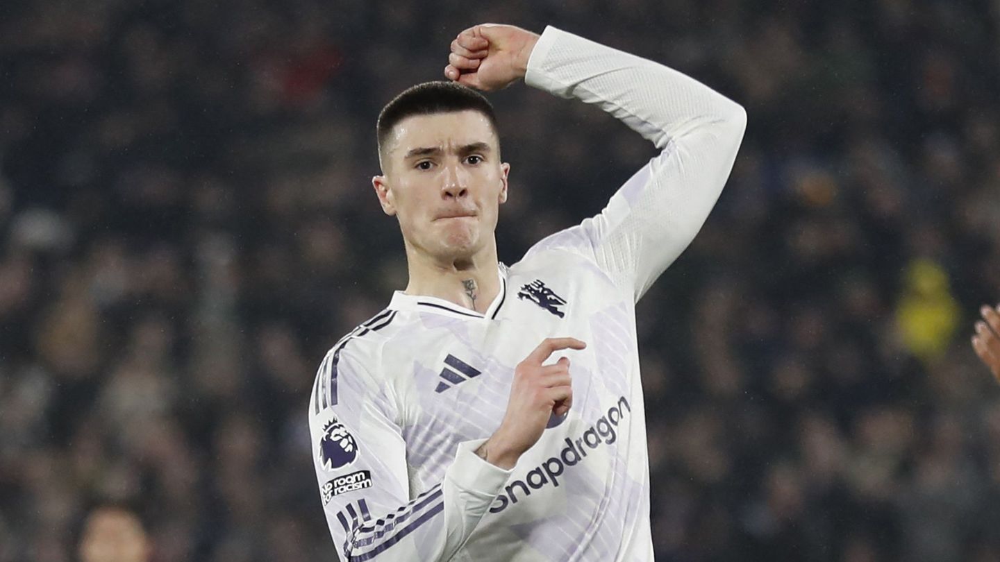 An image of Sesko celebrating a goal for Man Utd