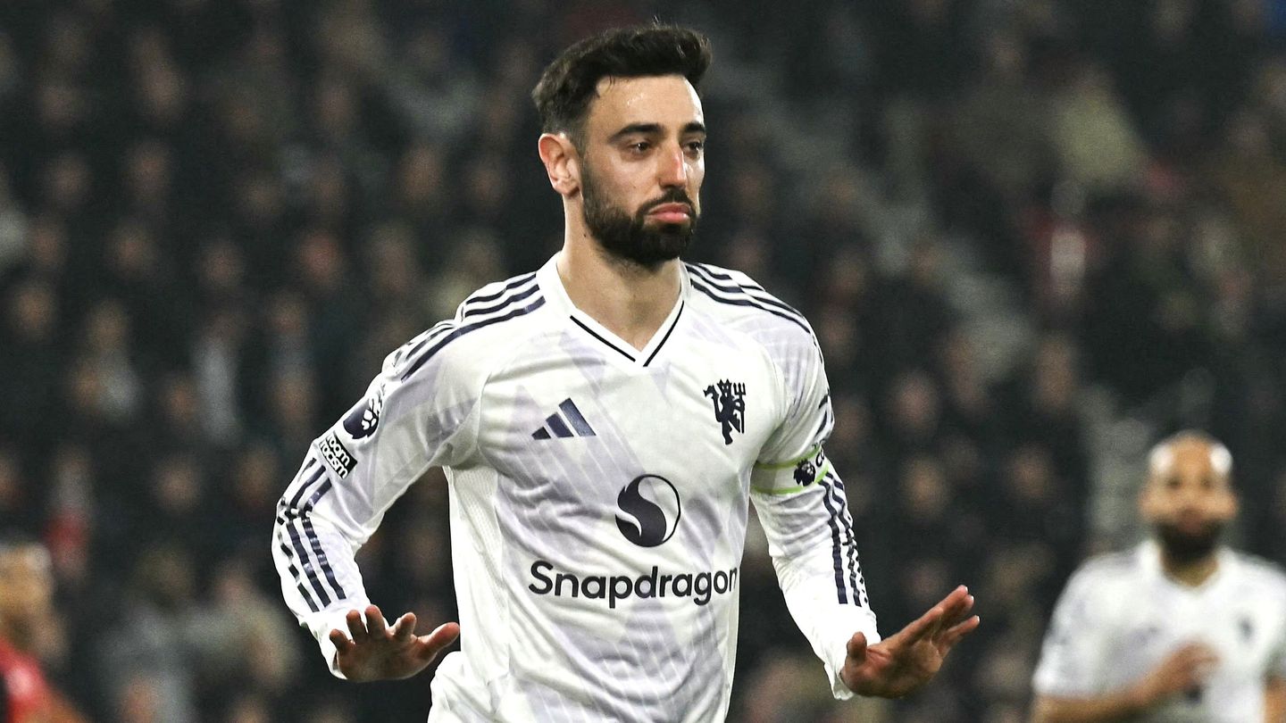An image of Bruno Fernandes celebrating a Man Utd goal