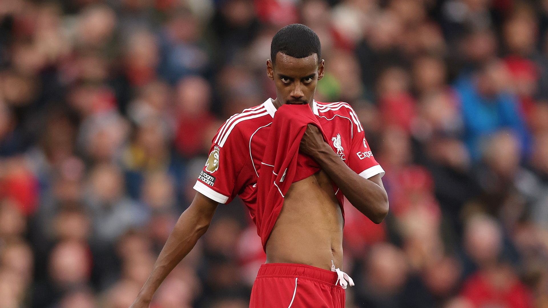 Alexander Isak - Liverpool vs Manchester United LIVE blog