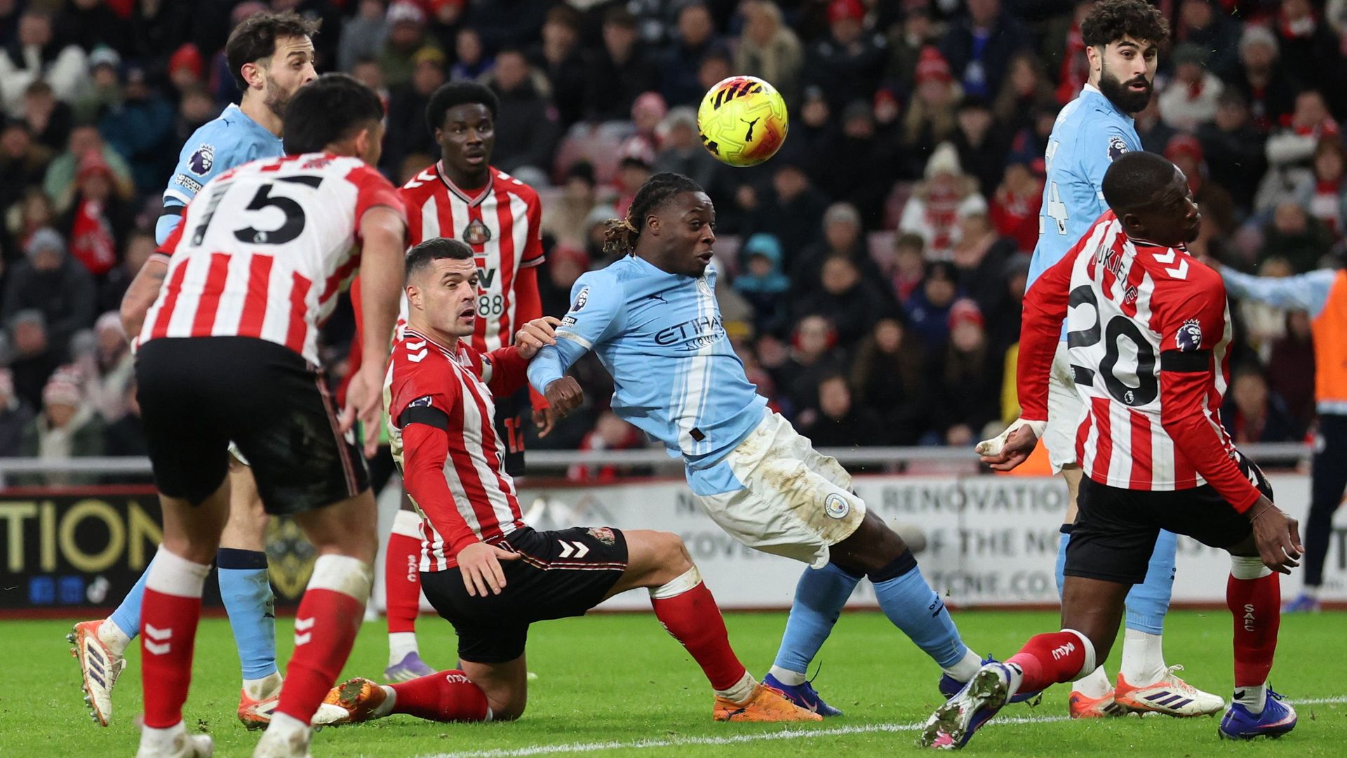 Jeremy Doku, Manchester City