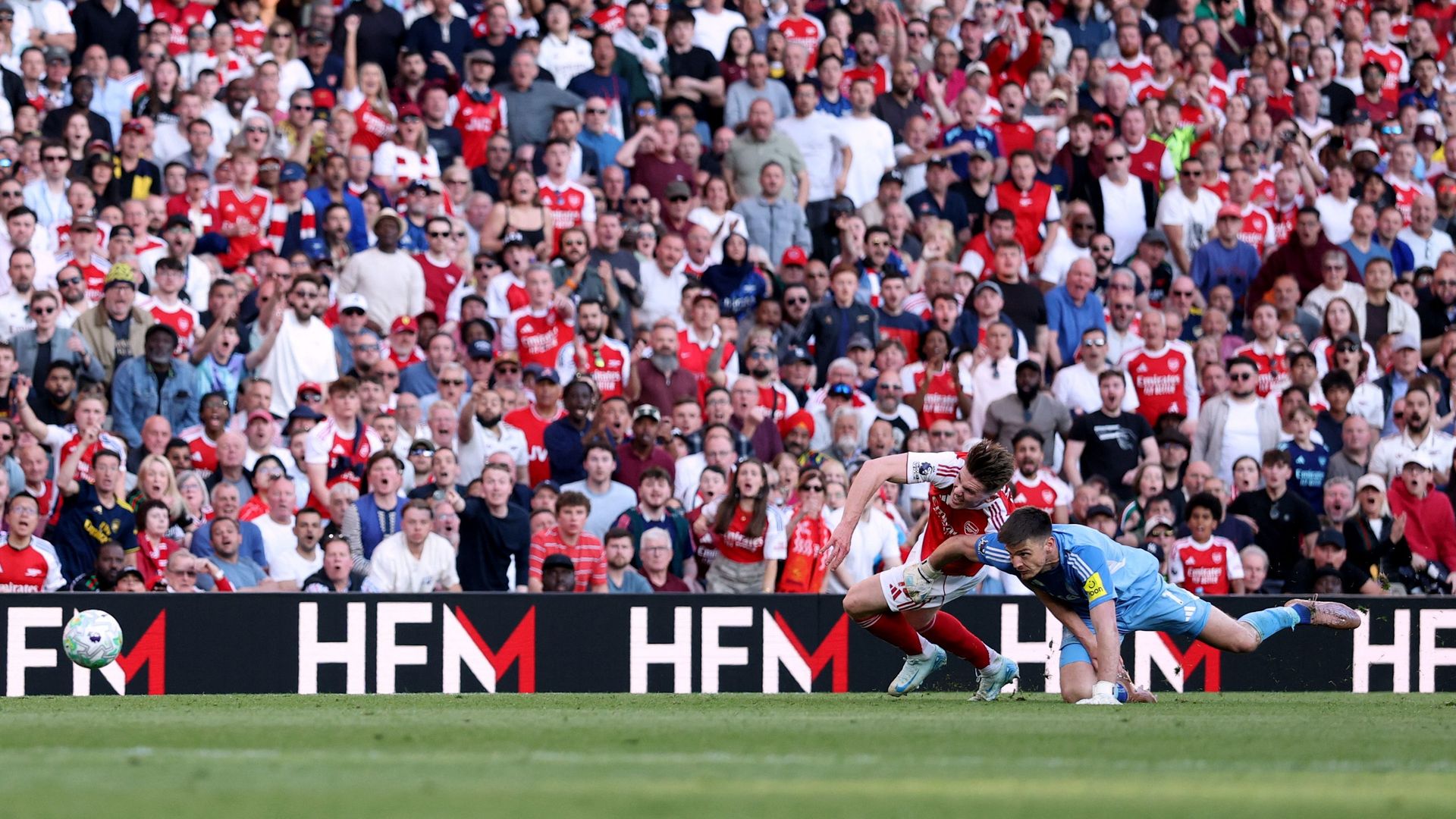 Pope fouled Rice - Arsenal vs Newcastle United, Premier League 2025/26 LIVE