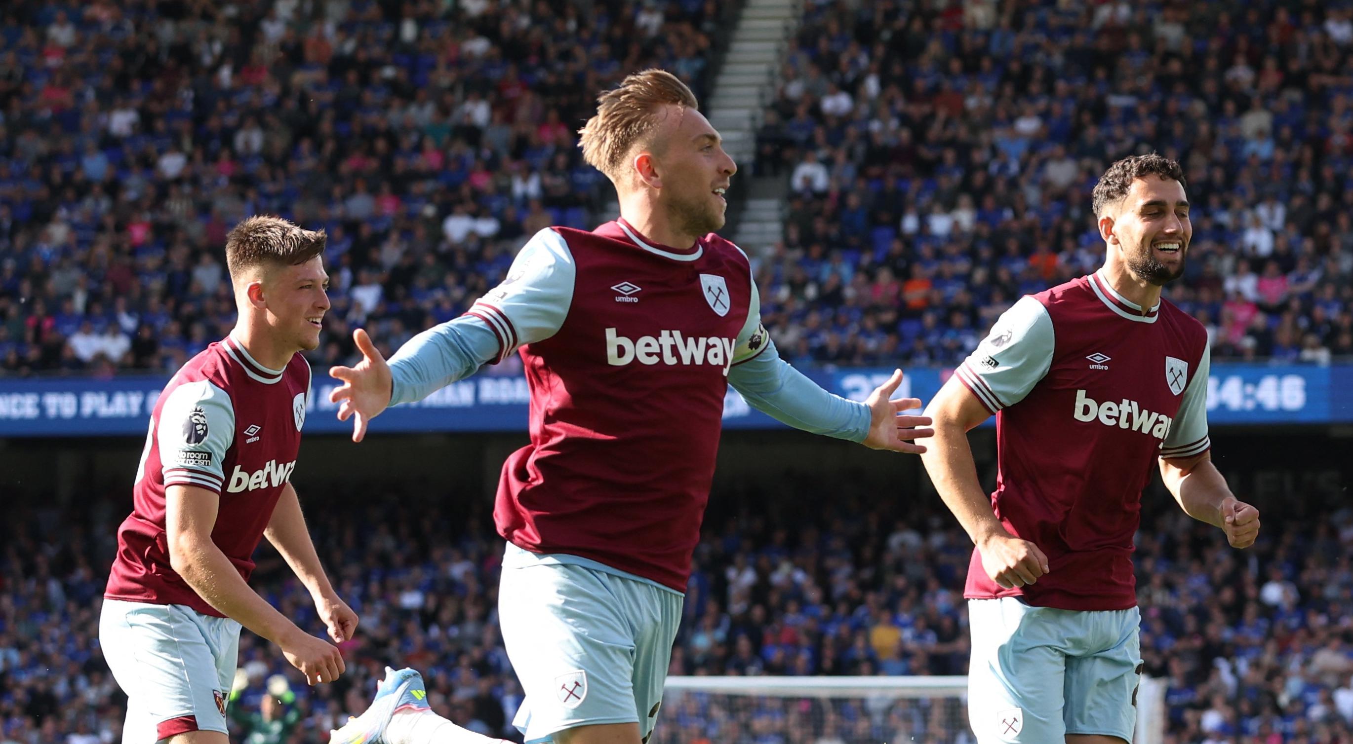 West Ham end season with victory at Ipswich