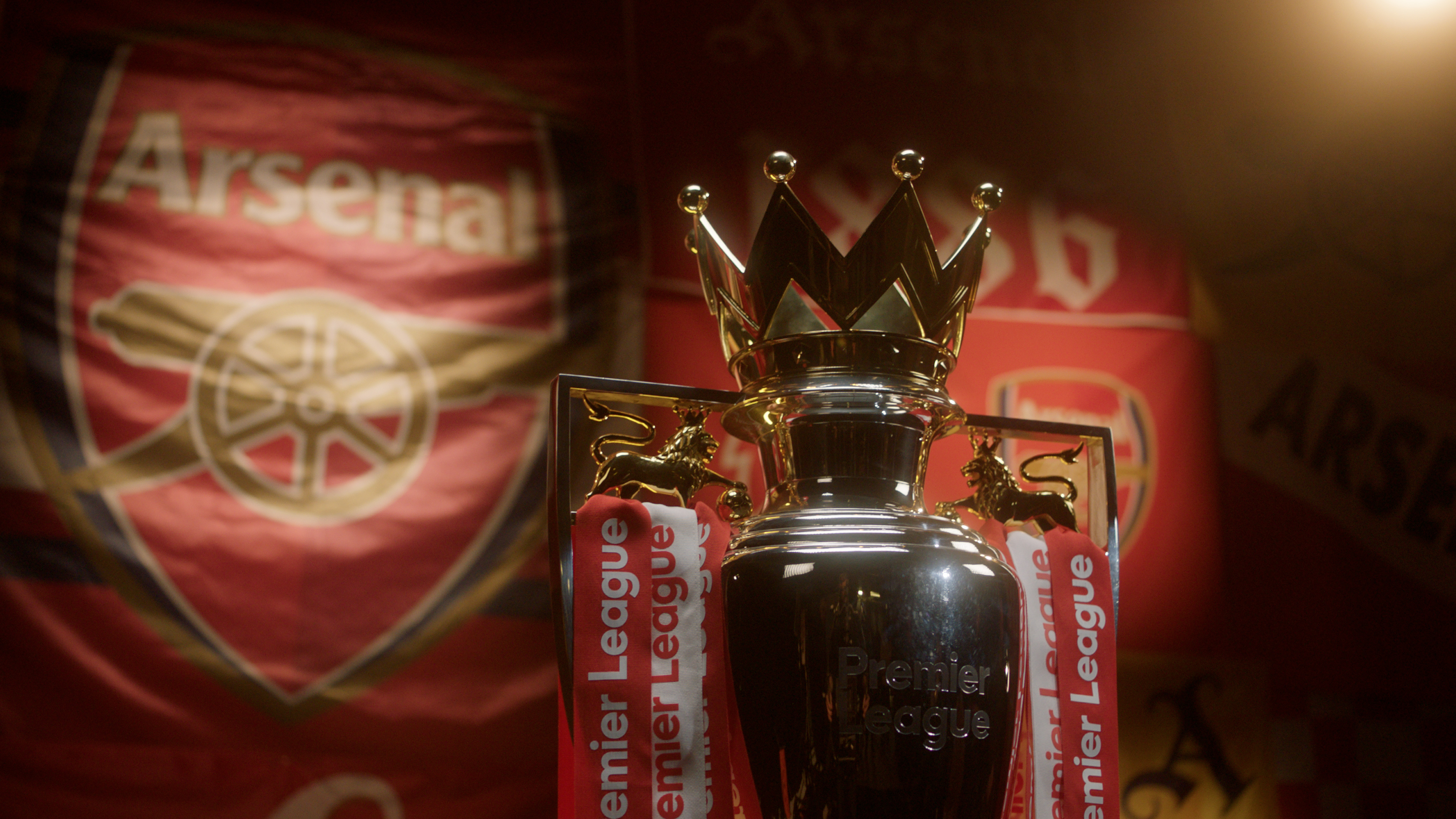 REVEALED First Look At The Premier League Trophy In Arsenal Colours revealed-first-look-at-the-premier-league-trophy-in-arsenal-colours